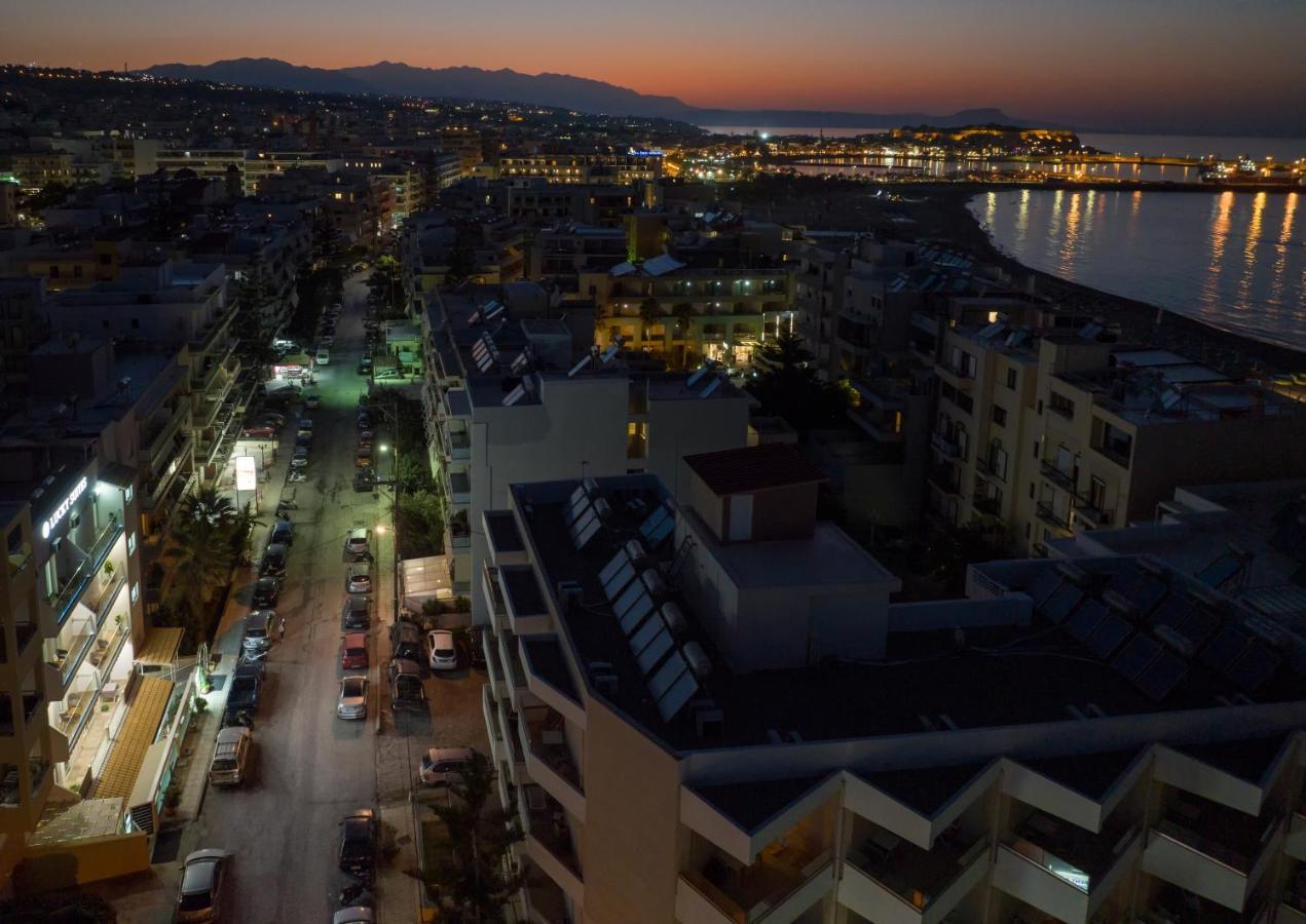 Lucky Suites-Adults-Only Elegant Stay Rethymno  Bagian luar foto