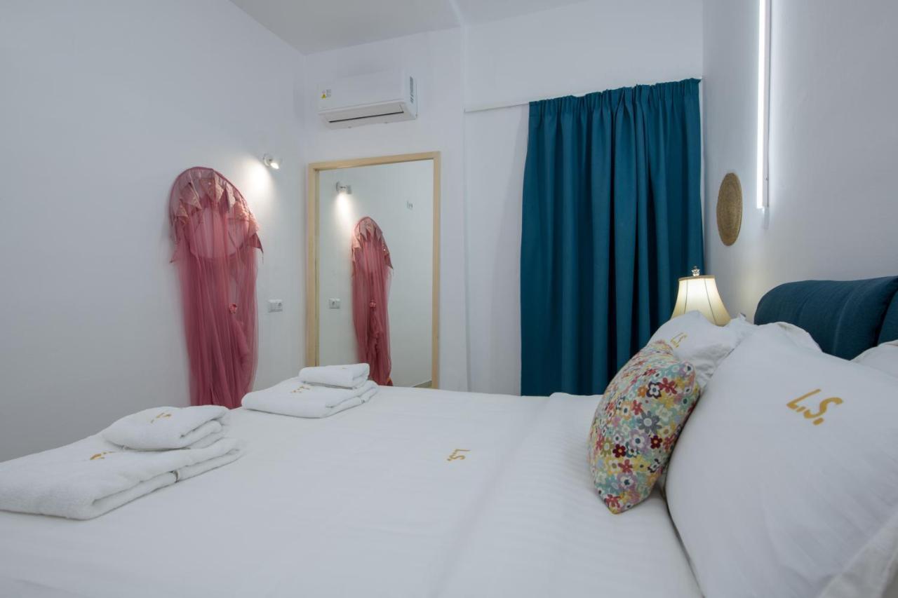 Lucky Suites-Adults-Only Elegant Stay Rethymno  Bagian luar foto
