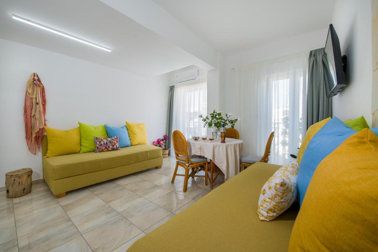 Lucky Suites-Adults-Only Elegant Stay Rethymno  Bagian luar foto