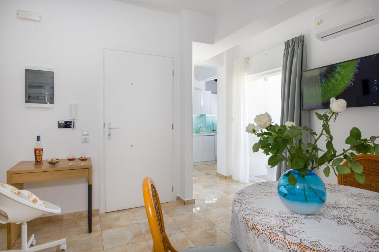 Lucky Suites-Adults-Only Elegant Stay Rethymno  Bagian luar foto