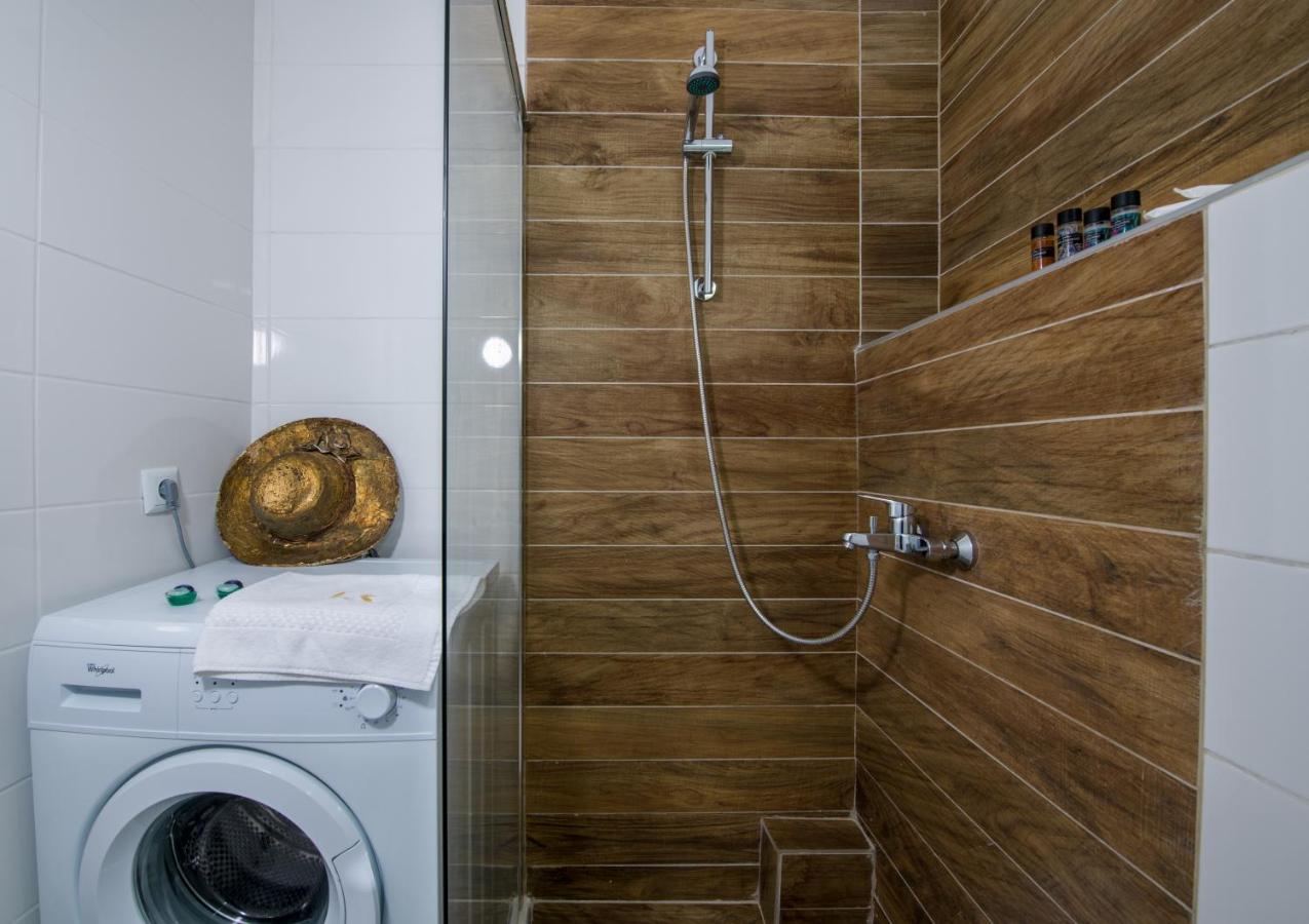 Lucky Suites-Adults-Only Elegant Stay Rethymno  Bagian luar foto