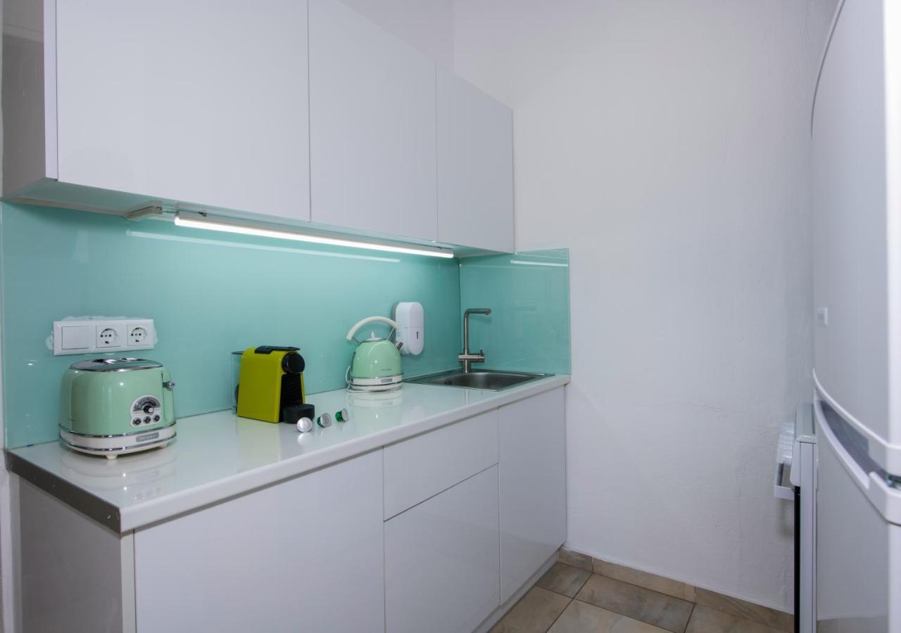 Lucky Suites-Adults-Only Elegant Stay Rethymno  Bagian luar foto