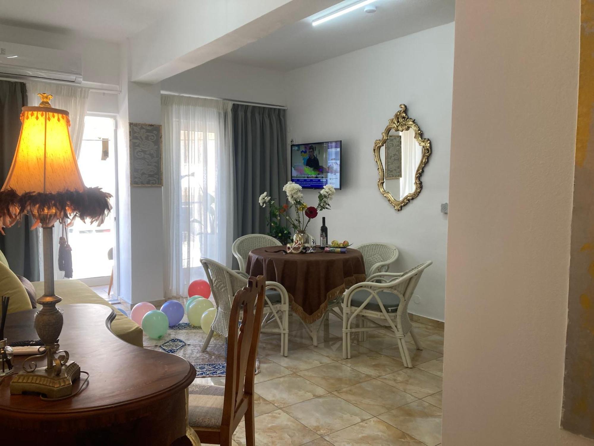 Lucky Suites-Adults-Only Elegant Stay Rethymno  Bagian luar foto