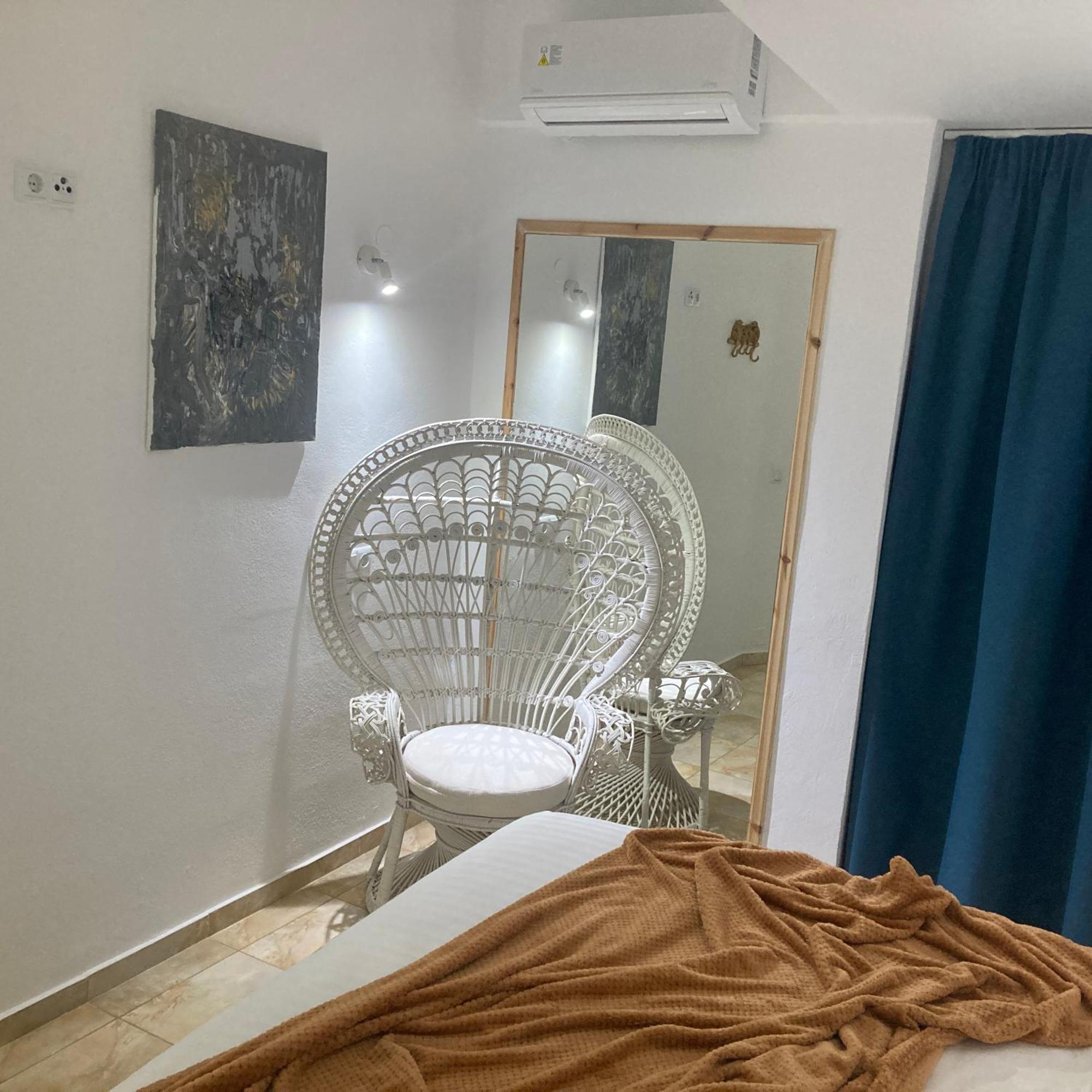 Lucky Suites-Adults-Only Elegant Stay Rethymno  Bagian luar foto