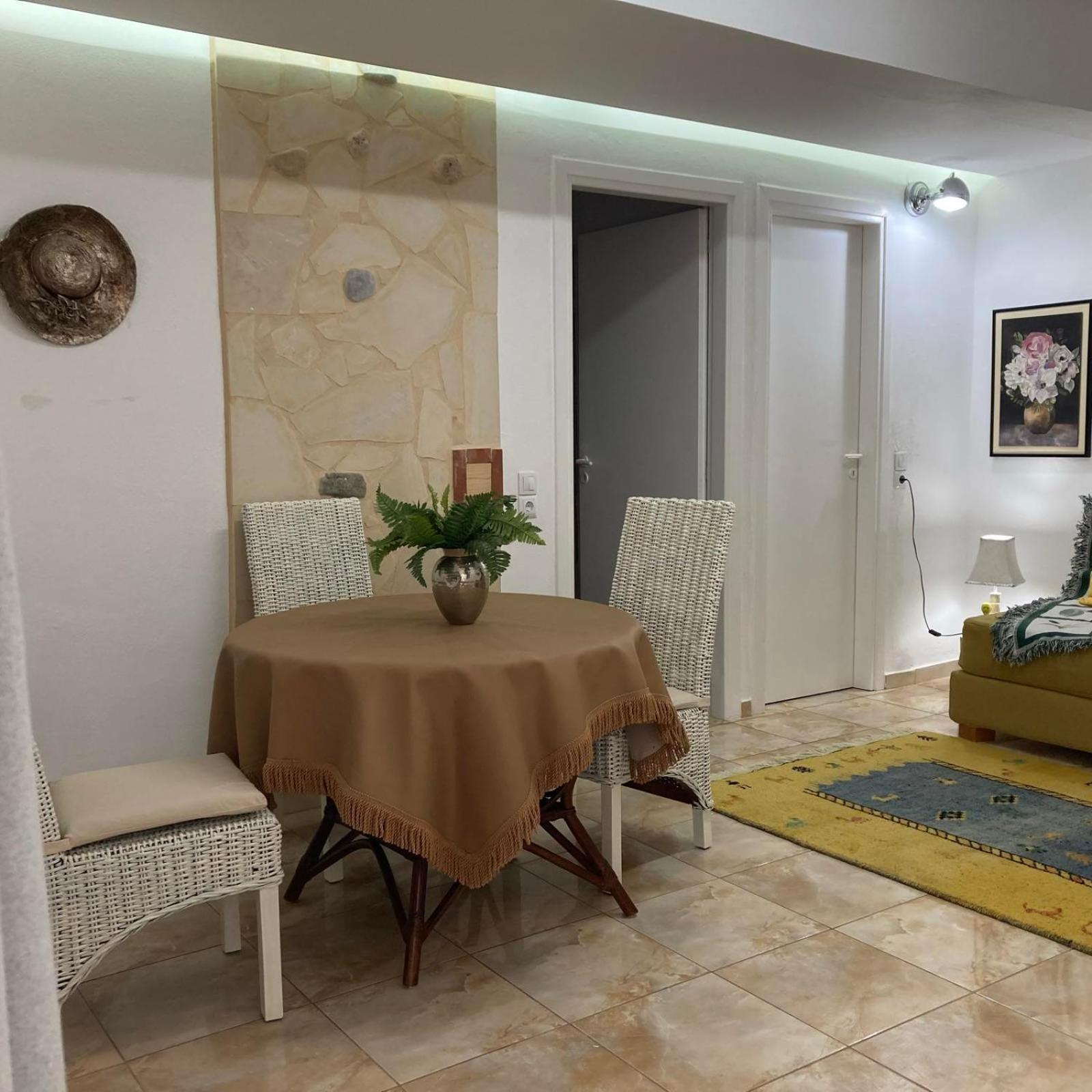 Lucky Suites-Adults-Only Elegant Stay Rethymno  Bagian luar foto